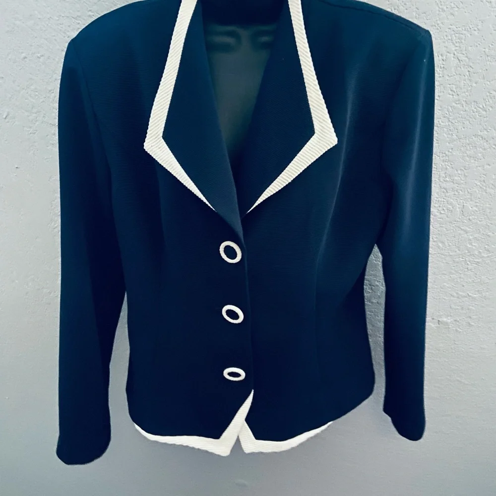 Jessica Howard Vintage Women’s Blazer - size 16